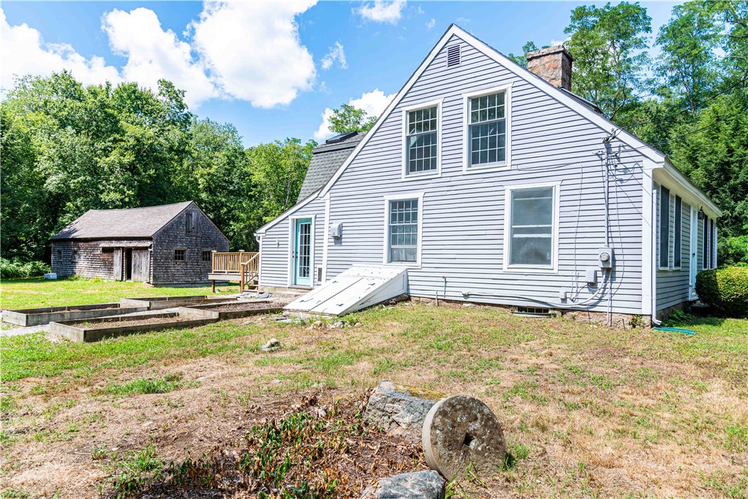 459 Tillinghast Road East Greenwich, RI 02818 - Photo 8 of 28