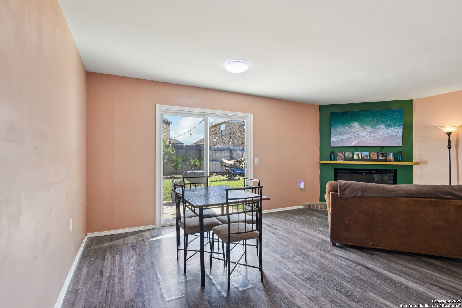 113 Friendswood Path Universal City, TX 78148 - Photo 12 of 40 a living room with furniture and a wooden floor