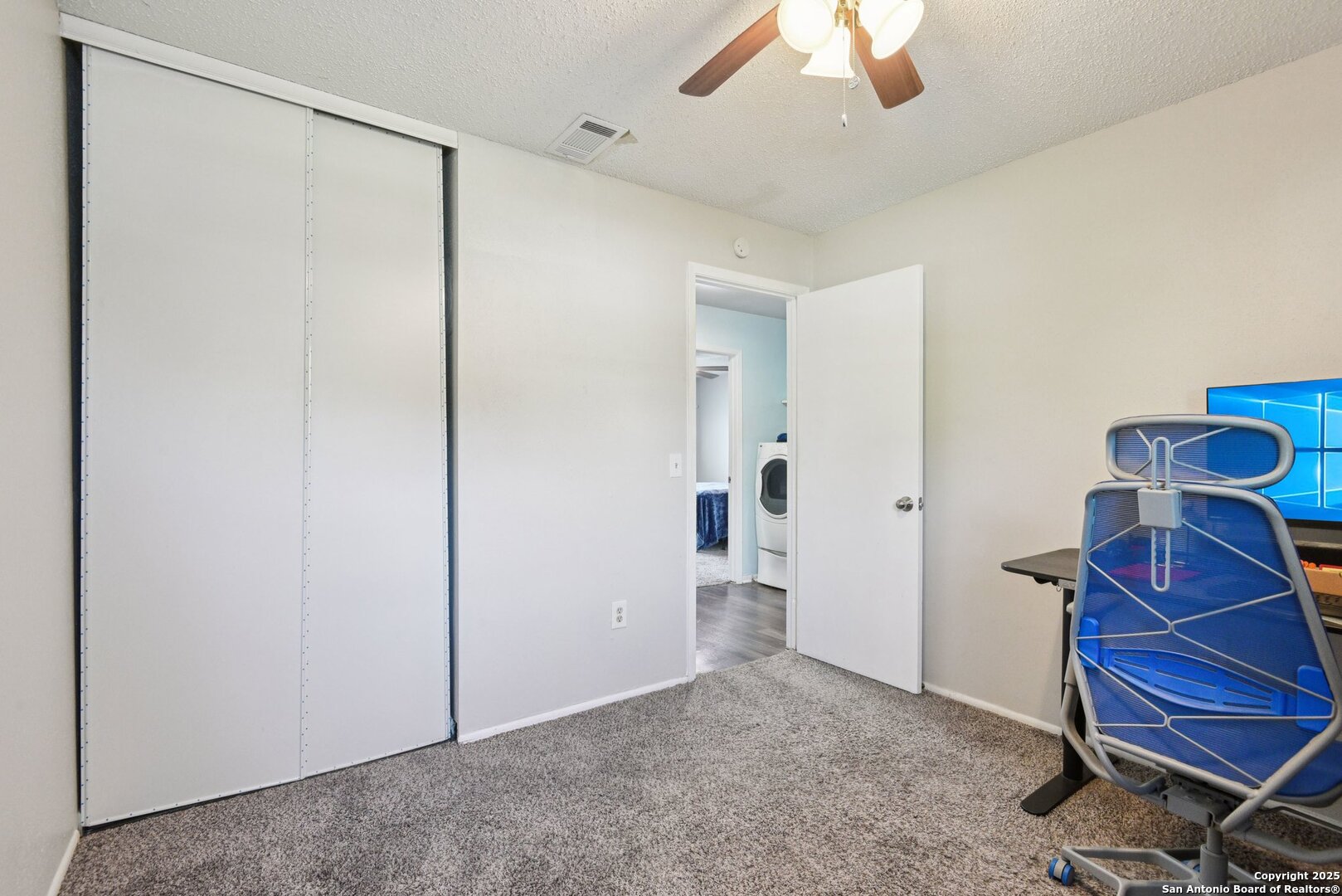 113 Friendswood Path Universal City, TX 78148 - Photo 34 of 40 a view of an empty room