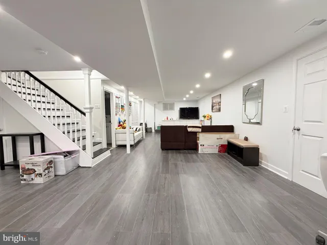 $3,300 | 6910 Fern Place, Annandale, VA 22003