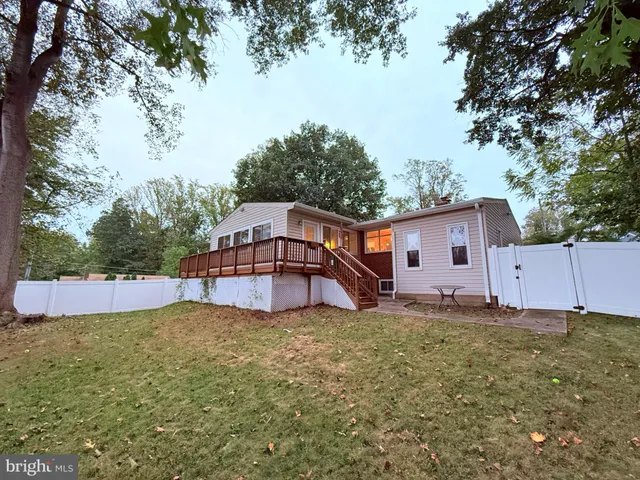 $3,300 | 6910 Fern Place, Annandale, VA 22003