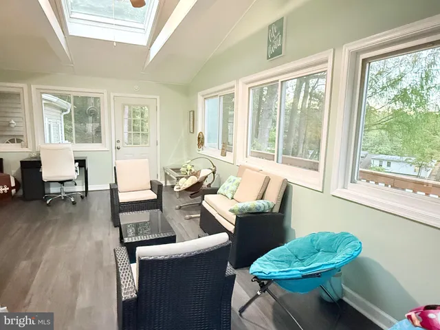 $3,300 | 6910 Fern Place, Annandale, VA 22003