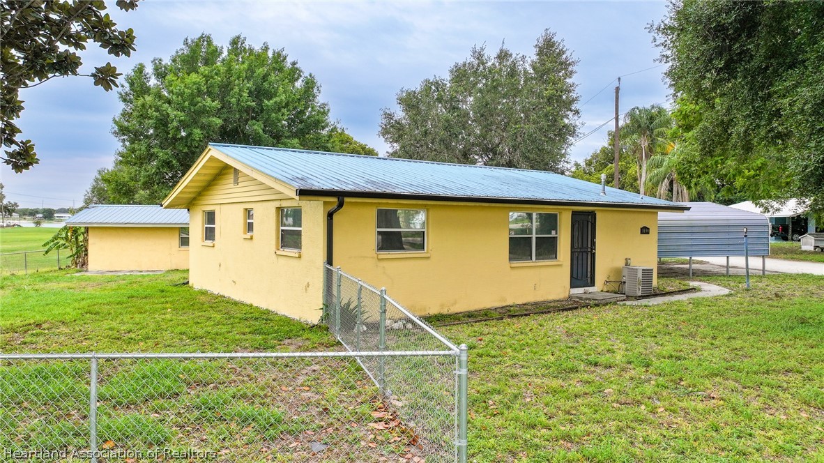 1690 North Tower Road Avon Park, FL 33825 - Photo 2 of 17