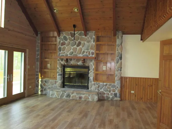 $1,900 | 23900 Cline Avenue, Lowell, IN 46356