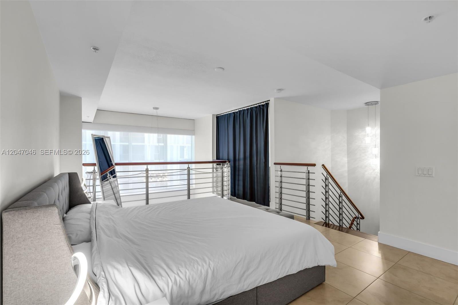 41 Southeast 5th Street, Unit 908 Miami, FL 33131 - Photo 13 of 26
