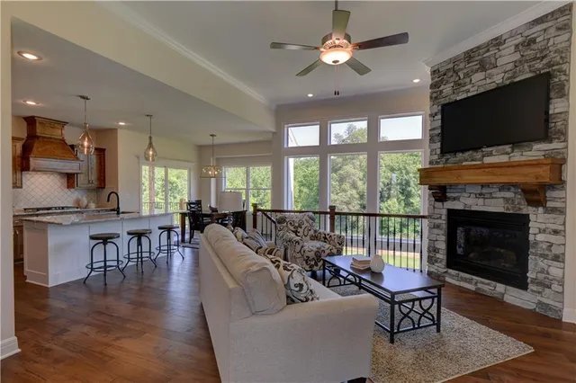 $589,950 | 4490 North 145th Terrace, Basehor, KS 66007