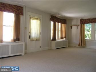 313 West Reliance Road Telford, PA 18969 - Photo 8 of 12 Living Room