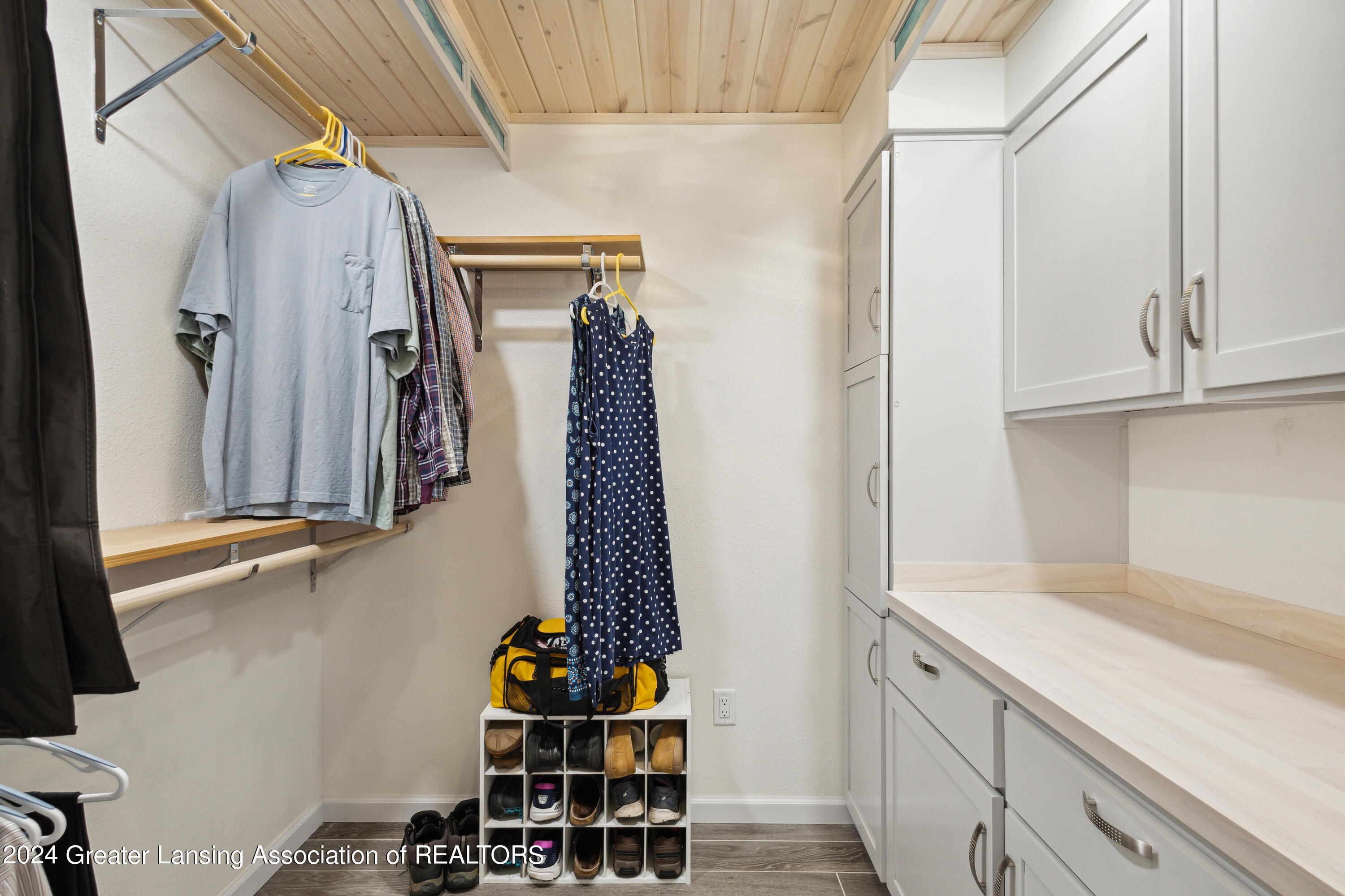 6845 Wilson Road Eaton Rapids, MI 48827 - Photo 21 of 52 Primary Walk-In Closet