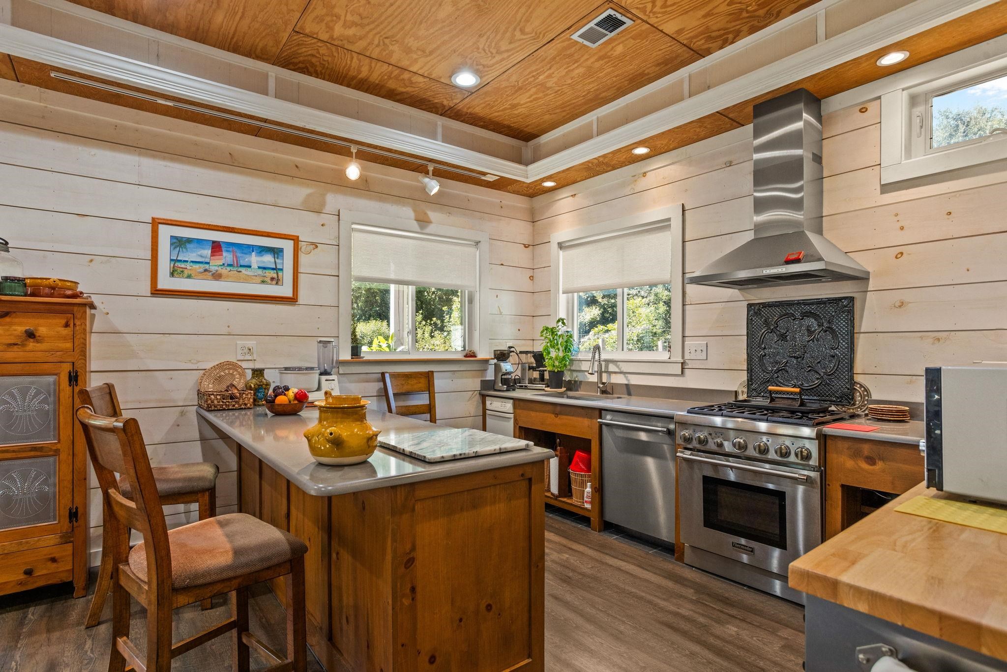 770 Dickson Road Campobello, SC 29322 - Photo 11 of 43 Gallery Image 11