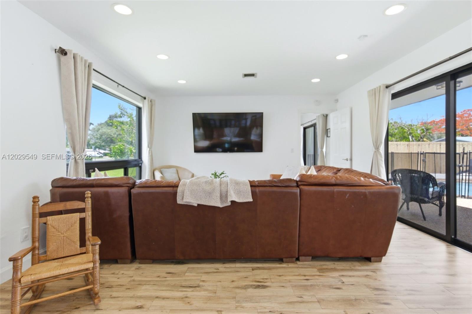 4407 West Park Road Hollywood, FL 33021 - Photo 23 of 65