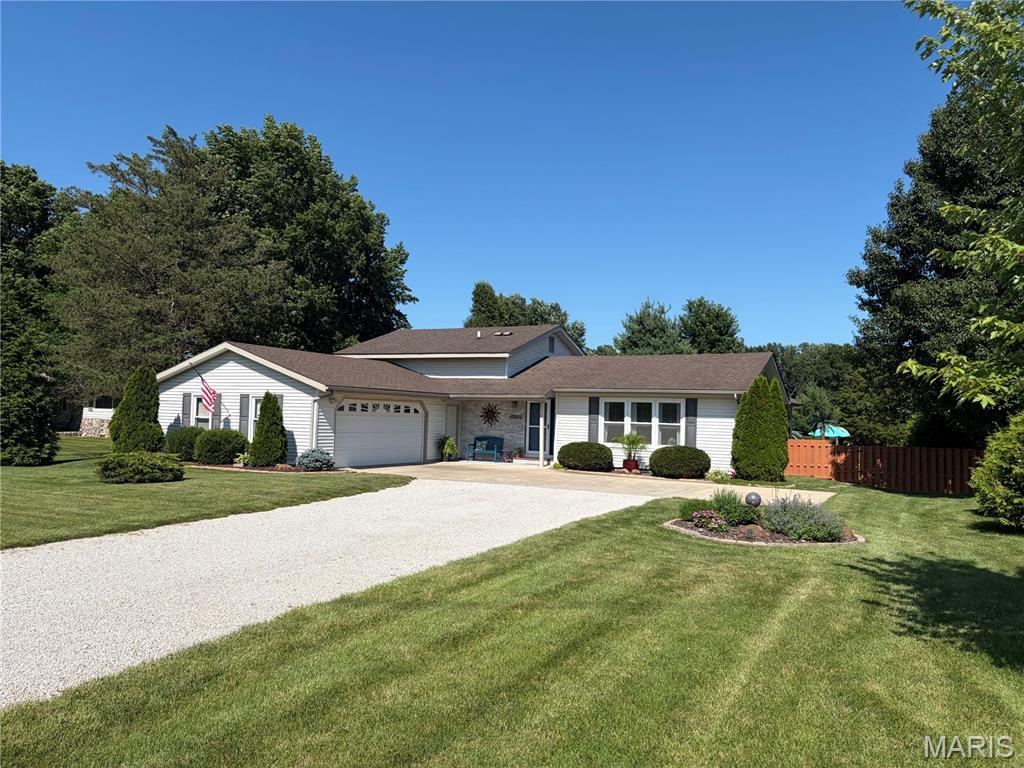 12394 Roberson Road Litchfield, IL 62056 - Photo 1 of 2