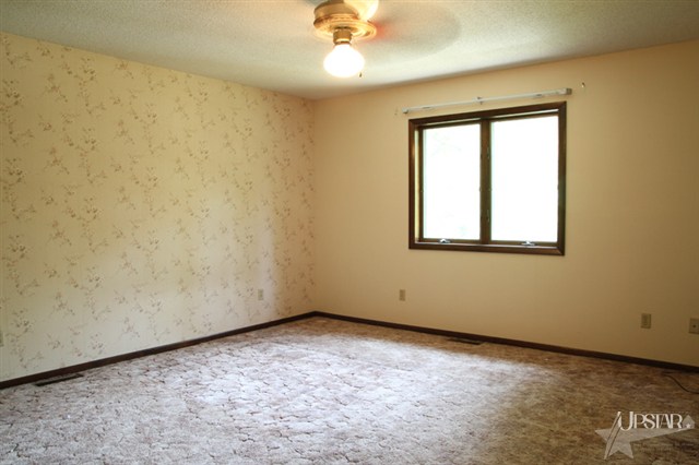 14731 Kress Road Roanoke, IN 46783 - Photo 15 of 21 Gallery Image 15