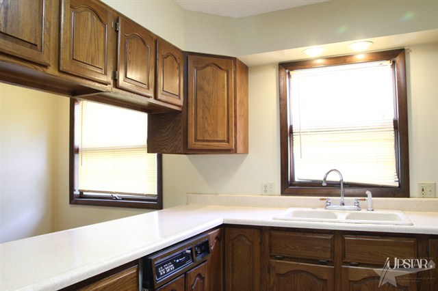 14731 Kress Road Roanoke, IN 46783 - Photo 9 of 21 Gallery Image 9