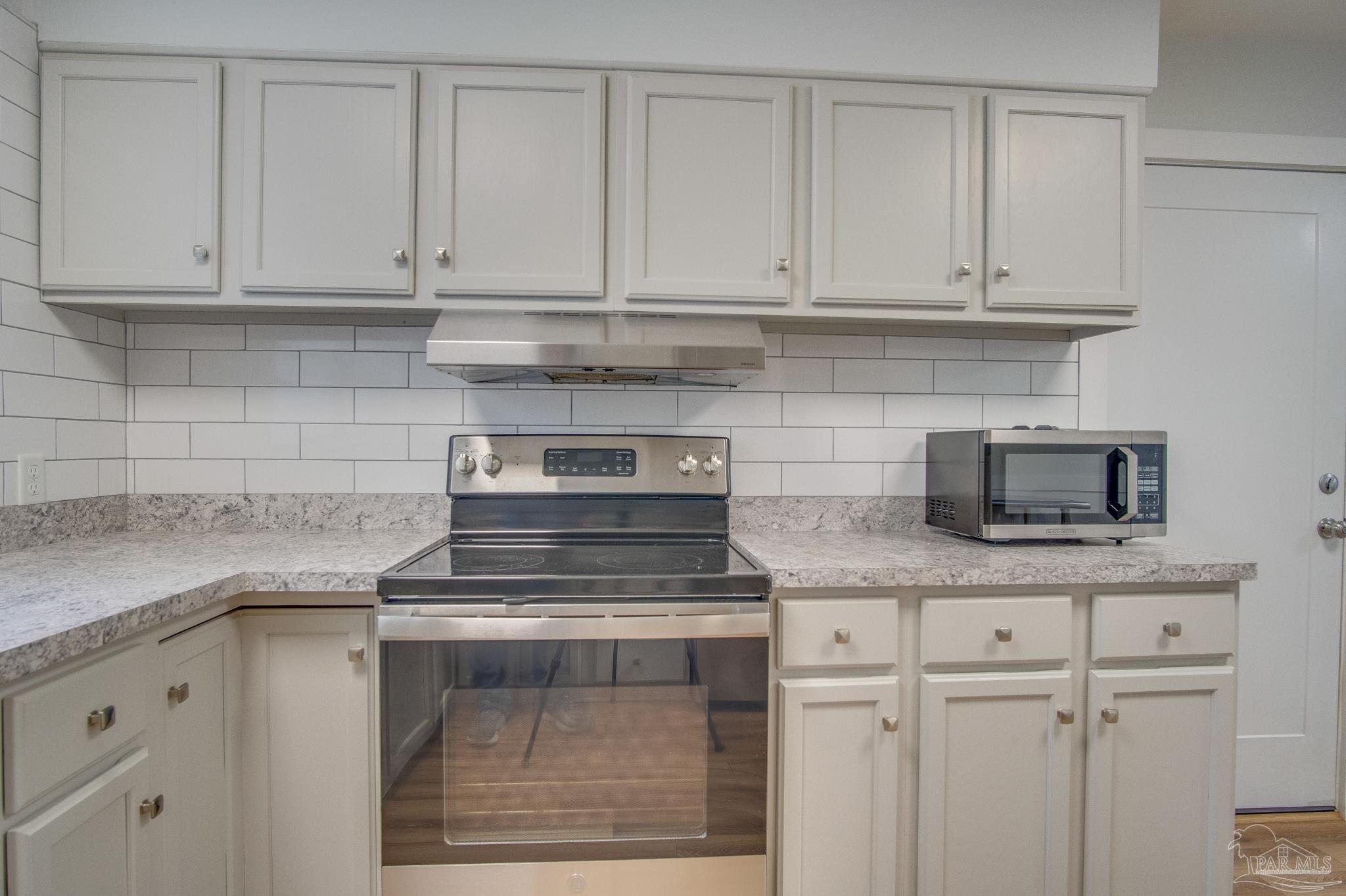 3371 Wellington Road Pensacola, FL 32504 - Photo 14 of 39