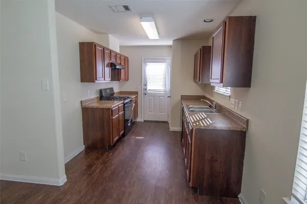 $1,930 | 21719 Martin Grove Court, Humble, TX 77338