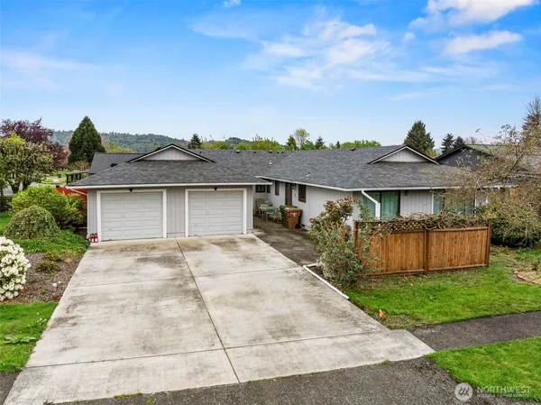 $575,000 | 1 Teal Street, Unit 1&3, Longview, WA 98632