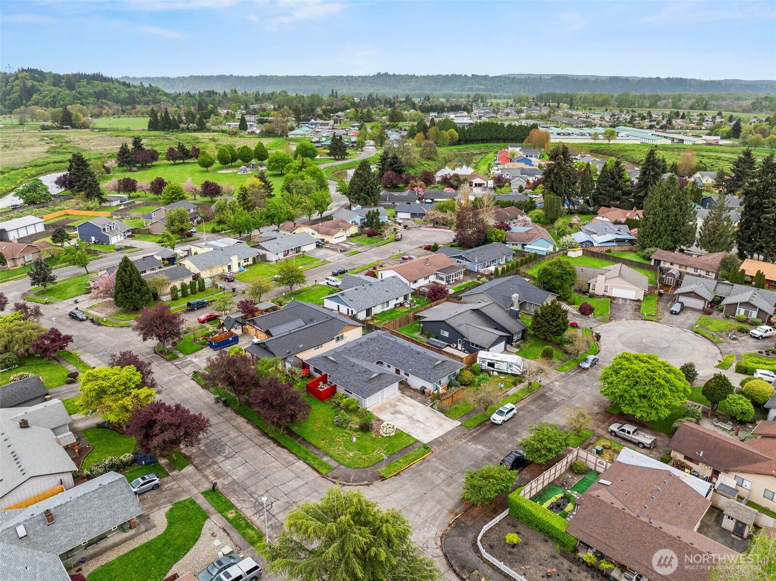1 Teal Street Longview, WA 98632 - Photo 4 of 36 an aerial view of multiple house