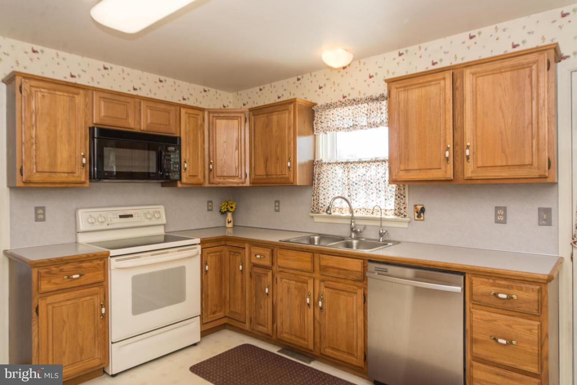 694 King Pen Road Kirkwood, PA 17536 - Photo 11 of 24