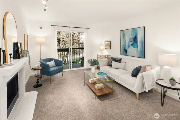 $335,000 | 14210 Northeast 181st Place, Unit M202, Woodinville, WA 98072