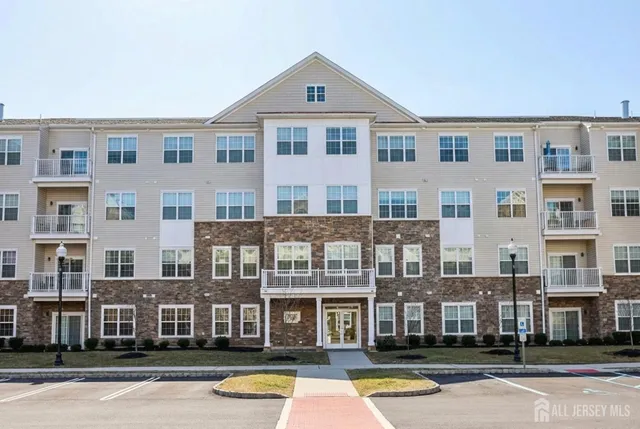 $3,400 | 243 Lohan Drive, Piscataway, NJ 08854