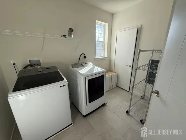 $3,400 | 243 Lohan Drive, Piscataway, NJ 08854