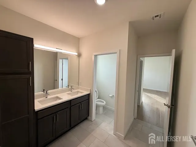 $3,400 | 243 Lohan Drive, Piscataway, NJ 08854