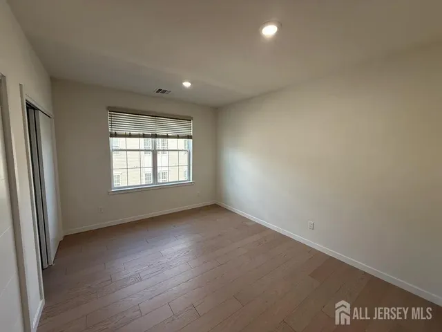 $3,400 | 243 Lohan Drive, Piscataway, NJ 08854