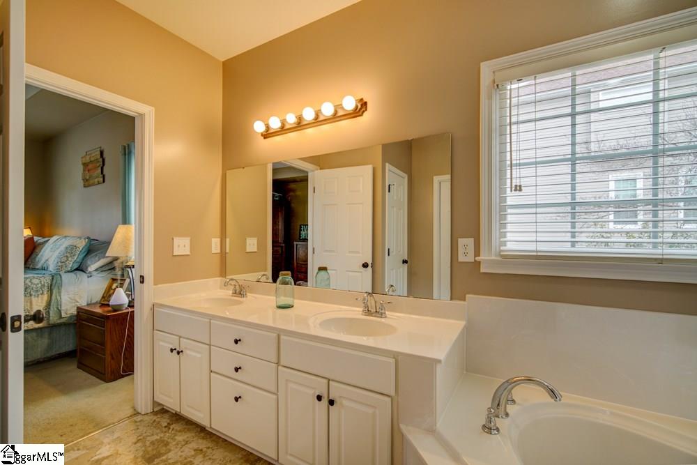 224 West Poplar Ridge Drive Duncan, SC 29334 - Photo 12 of 32 Gallery Image 12