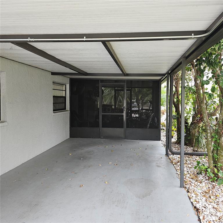 901 8th Street Southwest Ruskin, FL 33570 - Photo 20 of 27 a view of a car garage