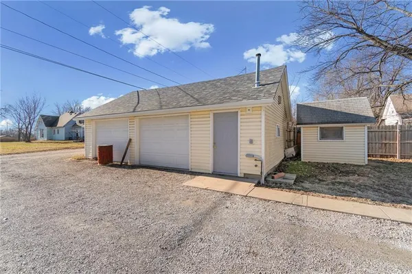 $199,000 | 612 East 5th Street, Cameron, MO 64429