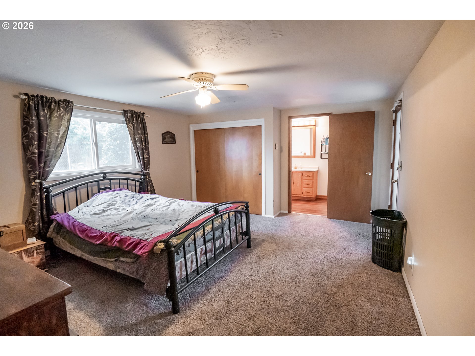 1000 N Street Springfield, OR 97477 - Photo 12 of 32 Primary Bedroom