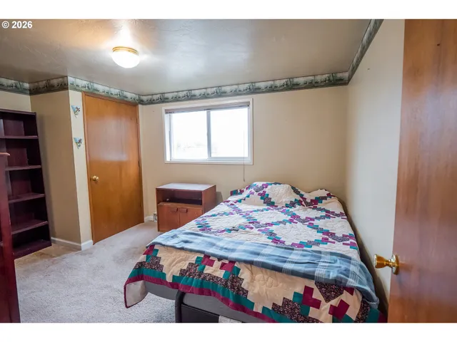 $410,000 | 1000 N Street, Springfield, OR 97477