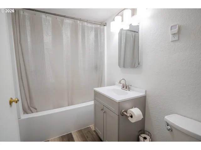 $410,000 | 1000 N Street, Springfield, OR 97477