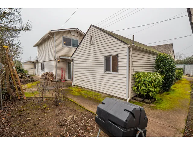 $410,000 | 1000 N Street, Springfield, OR 97477