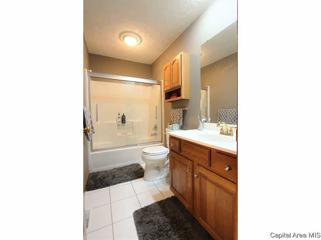 3183 Otter Lane Springfield, IL 62712 - Photo 16 of 26 Gallery Image 16