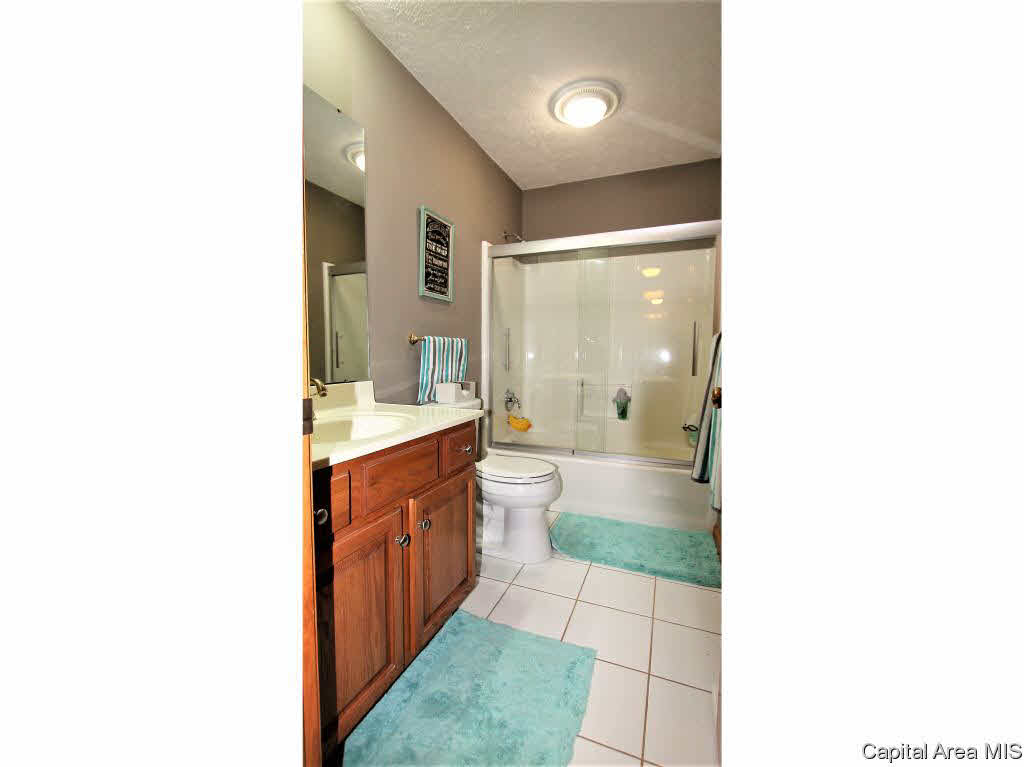 3183 Otter Lane Springfield, IL 62712 - Photo 20 of 26 Gallery Image 20