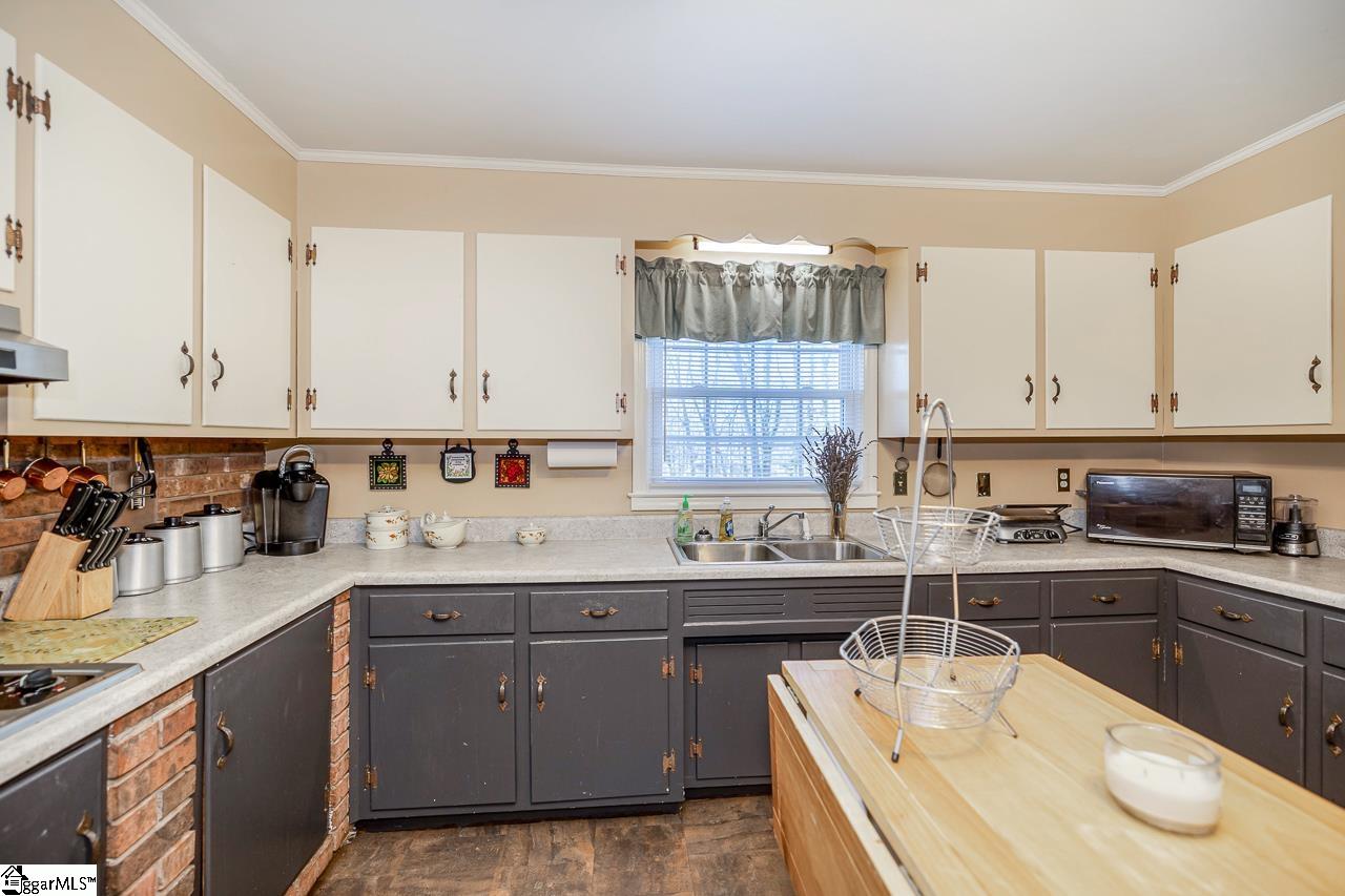 217 Covington Road Greenville, SC 29617 - Photo 11 of 35 Gallery Image 11