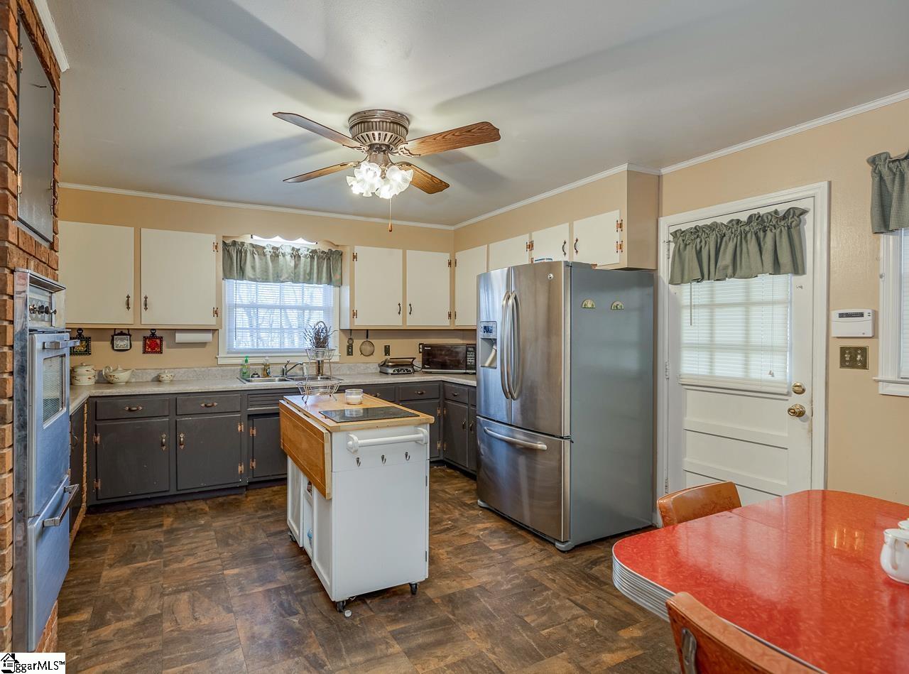 217 Covington Road Greenville, SC 29617 - Photo 9 of 35 Gallery Image 9