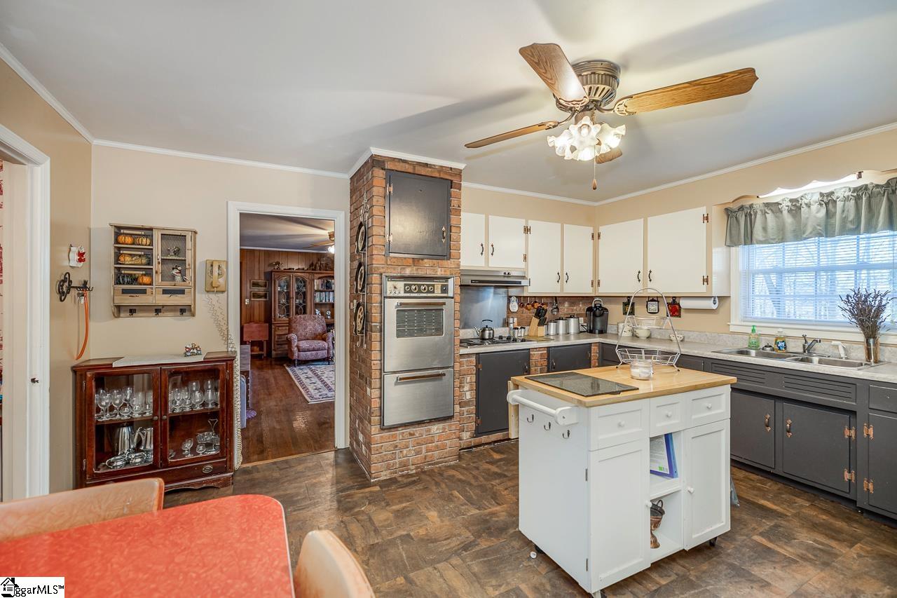 217 Covington Road Greenville, SC 29617 - Photo 10 of 35 Gallery Image 10
