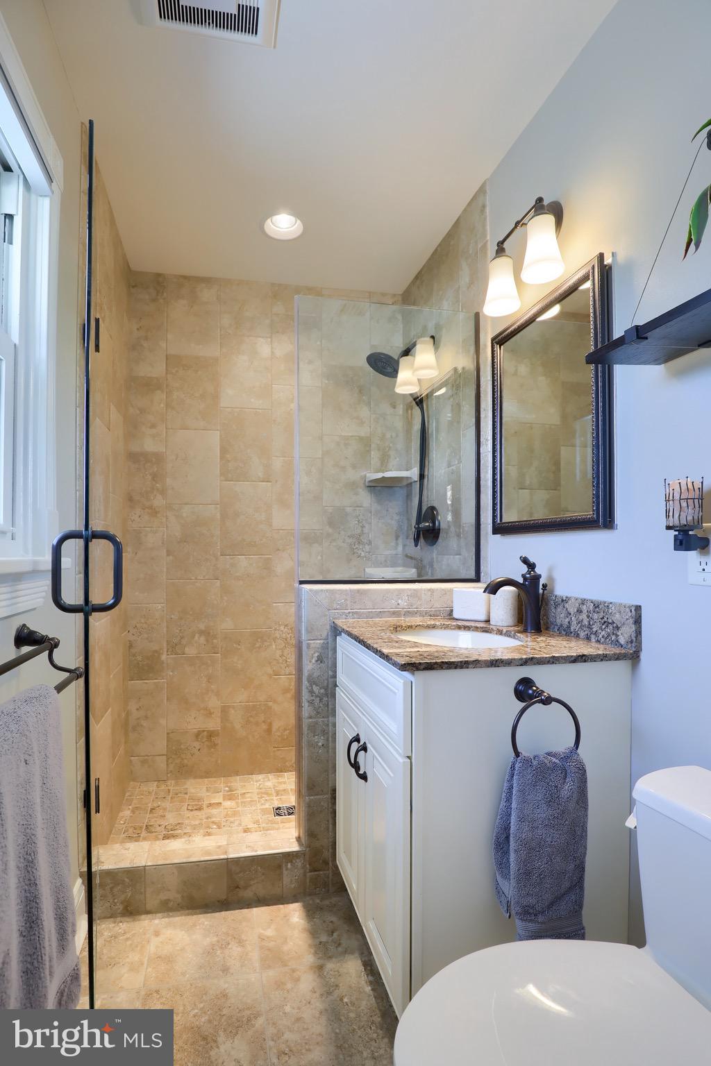 1113 Devonshire Road Lancaster, PA 17601 - Photo 11 of 34