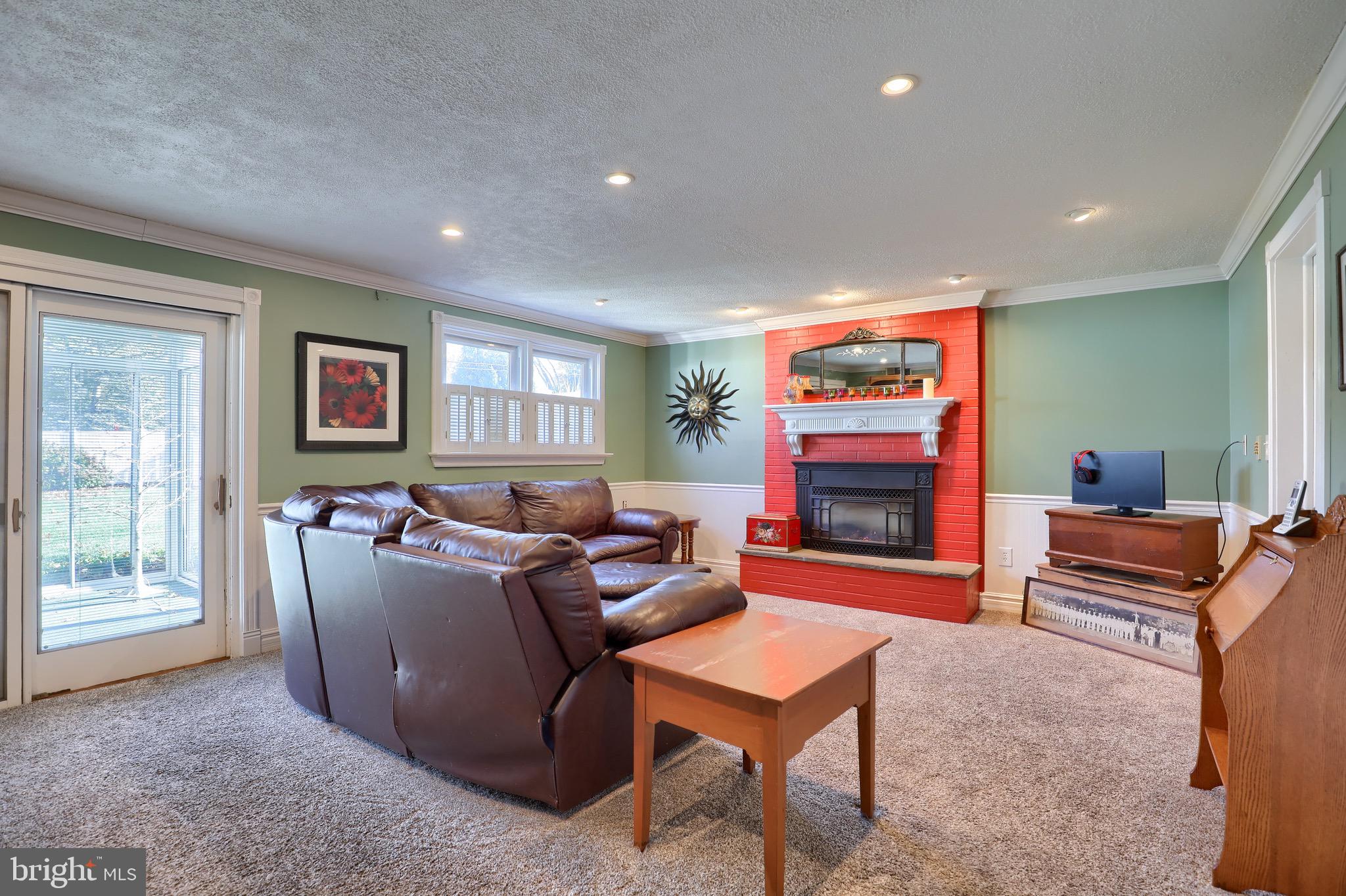 1113 Devonshire Road Lancaster, PA 17601 - Photo 19 of 34