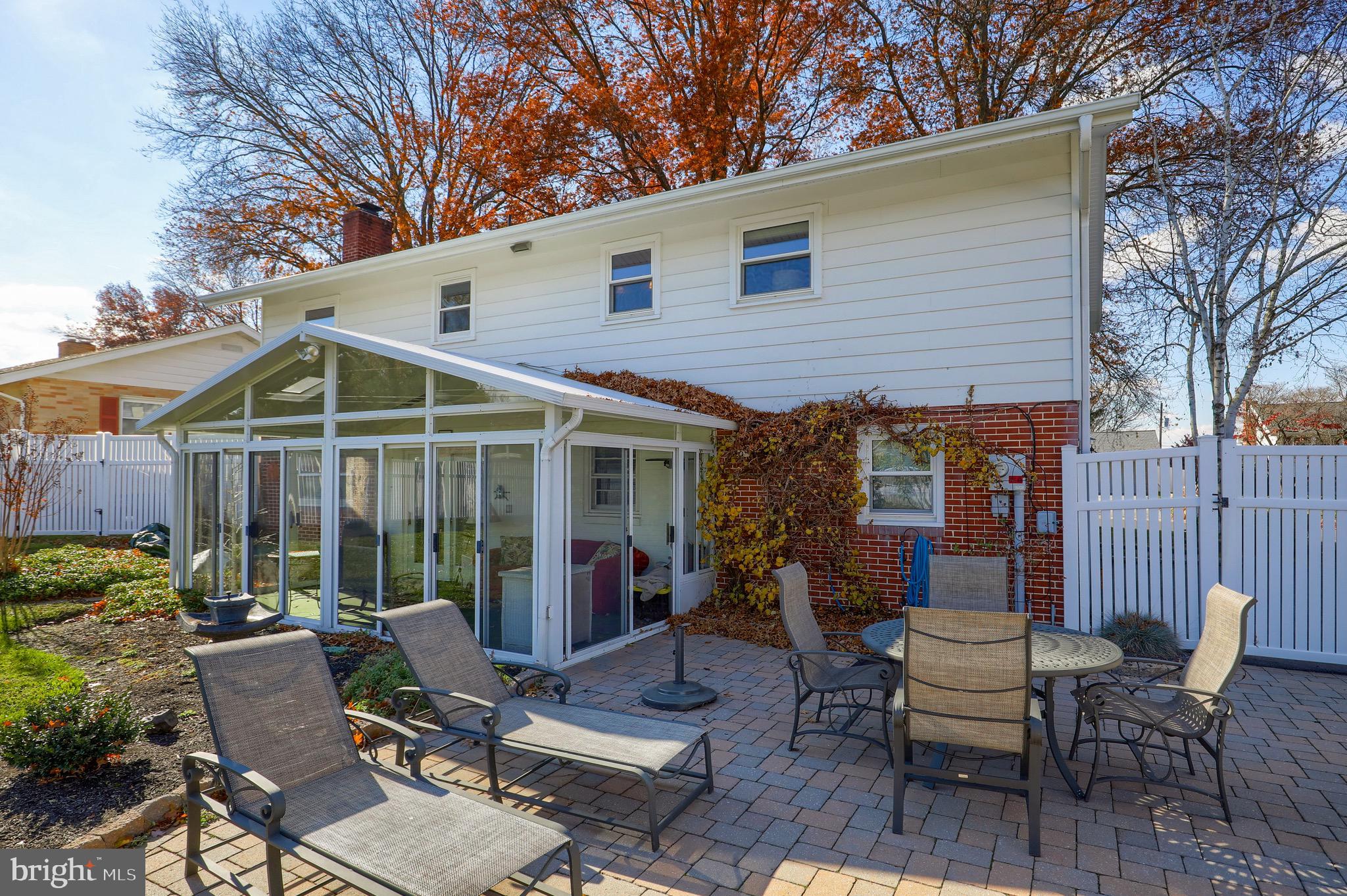 1113 Devonshire Road Lancaster, PA 17601 - Photo 3 of 34