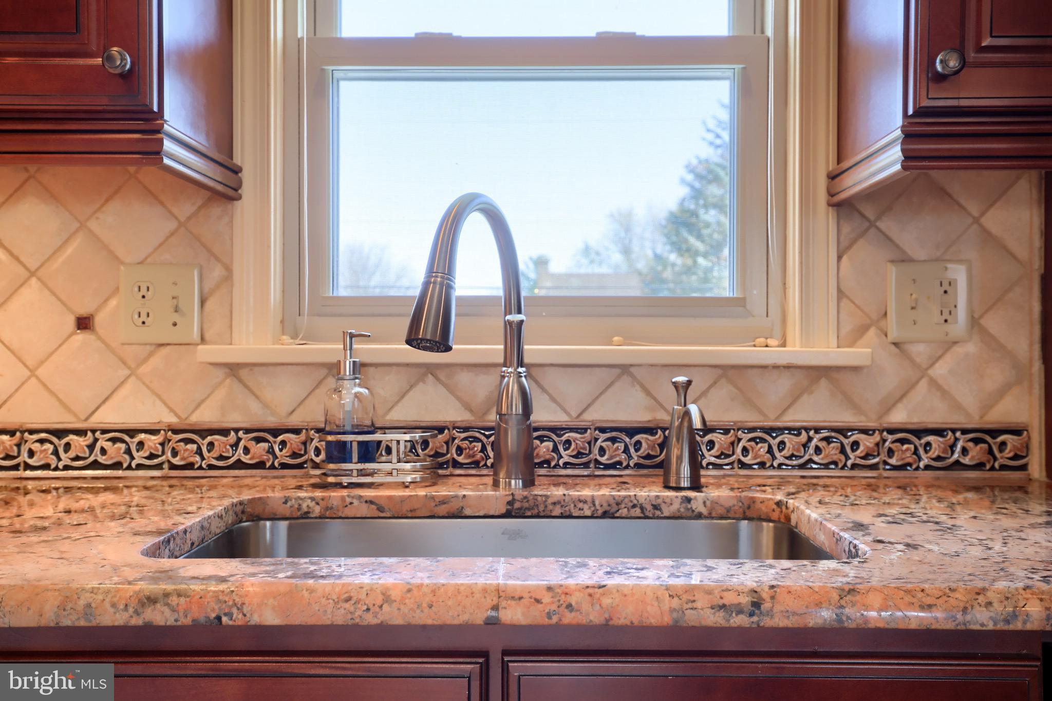 1113 Devonshire Road Lancaster, PA 17601 - Photo 23 of 34