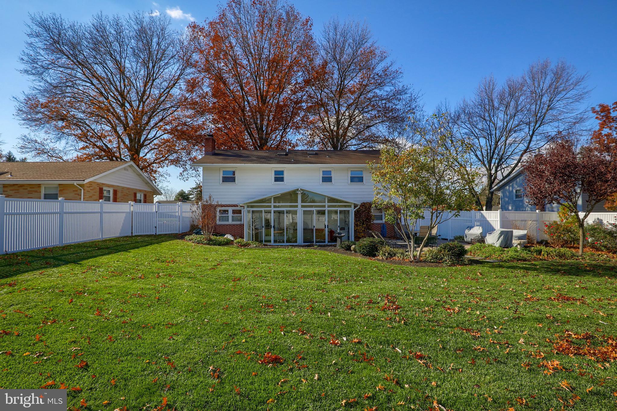 1113 Devonshire Road Lancaster, PA 17601 - Photo 4 of 34