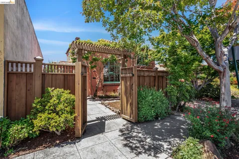 $1,395,000 | 844 Ramona Avenue, Albany, CA 94706