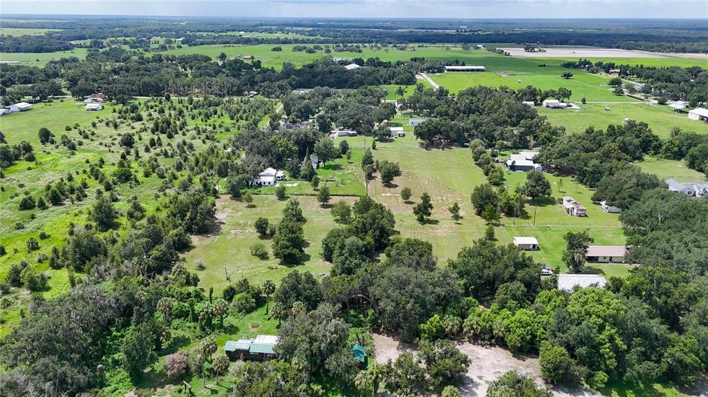 2452 Welcome Road Lithia, FL 33547 - Photo 13 of 61 Gallery Image 13