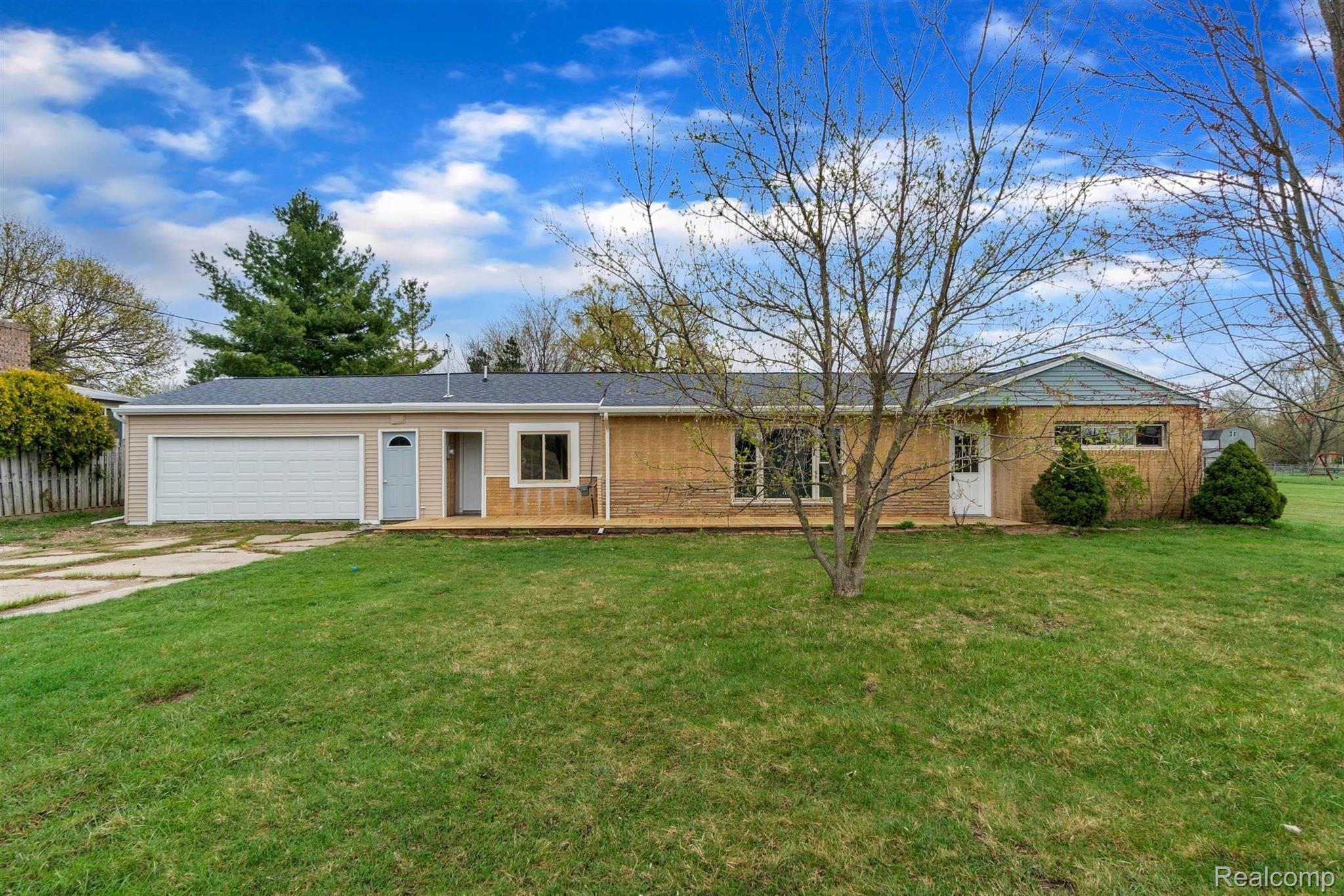 8368 North Webster Road Clio, MI 48420 - Photo 2 of 32 03-8368 N Webster Rd-WindowStill-Real-Estate-Photography-3.jpg