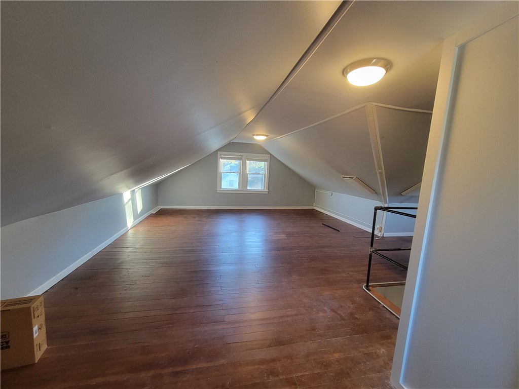 44 Rosemount Street Rochester, NY 14620 - Photo 2 of 8