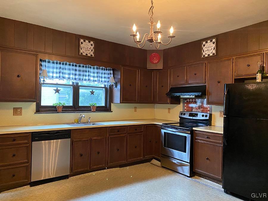 2613 Levans Road Coplay, PA 18037 - Photo 9 of 24 Gallery Image 9