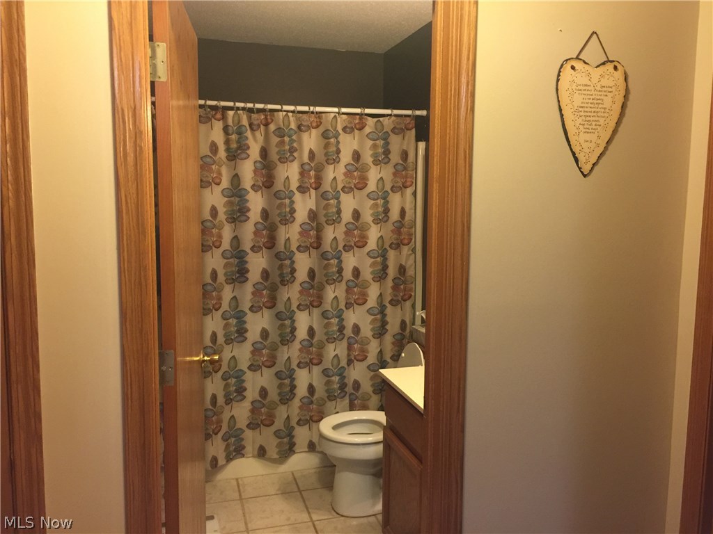 525 Wilcox Road, Unit A Austintown, OH 44515 - Photo 17 of 27